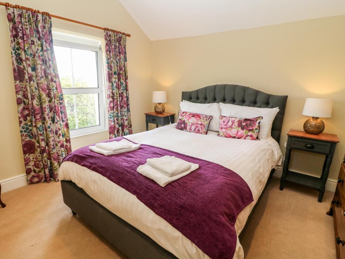 Waingate Cottage Cark Bagian luar foto